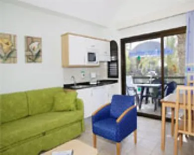 Las Pitas Apartamentos San Bartolomé İspanya